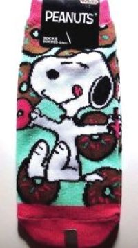 Peanuts Snoopy Ankle Low Cut Socks Doughnut Pink Brand New