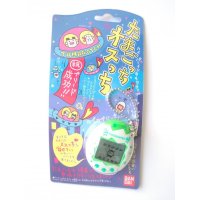 Bandai tamagotchi osutchi white green New