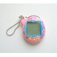 Bandai Famitama Tamagotchi + plus Familiy virtual giga pet Pink 