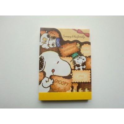 Photo1: Peanuts Snoopy Mini Memo Pad Cookies Biscuits Brand New