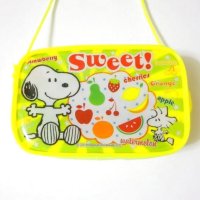 Peanuts Snoopy Mini Vinyl Pouch Yellow Brand New