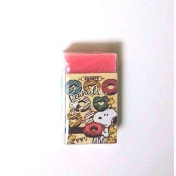 Photo2: Peanuts Snoopy Matomarukun Scented Eraser Brand New Doughnut (2)